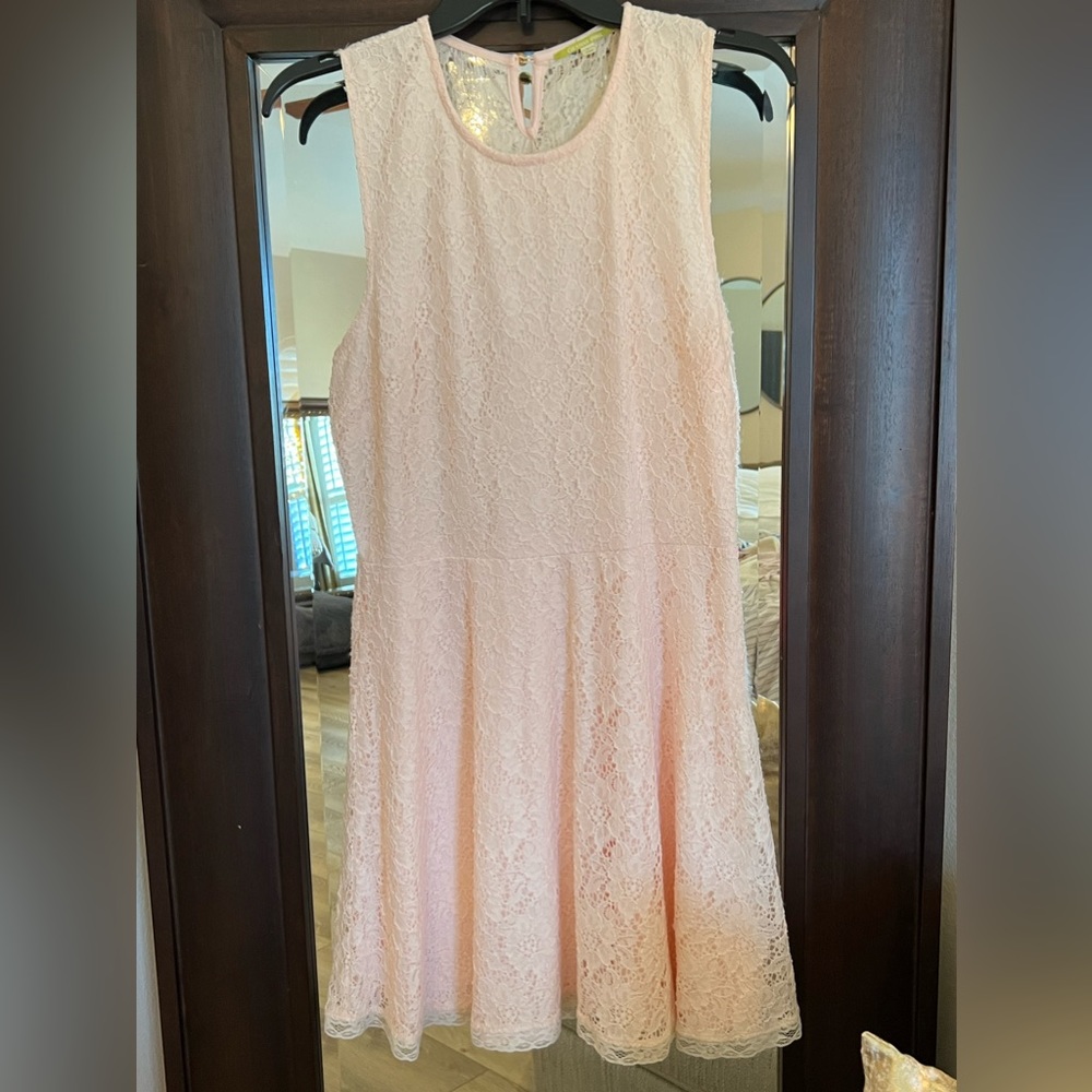 Gianni Bini pink floral dress